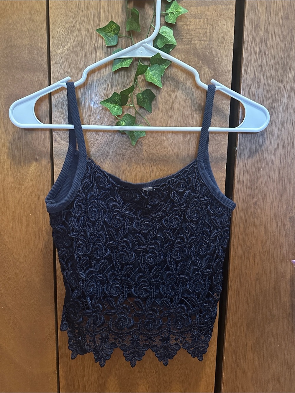 Lace Cropped Tank Top - Navy